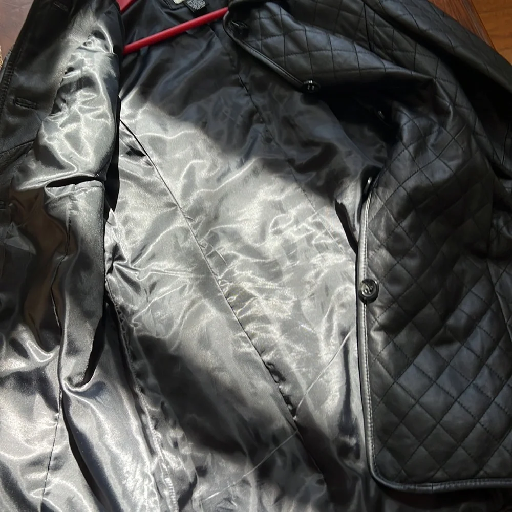 NEIMAN MARCUS quilted jacket - Picture 8 of 13